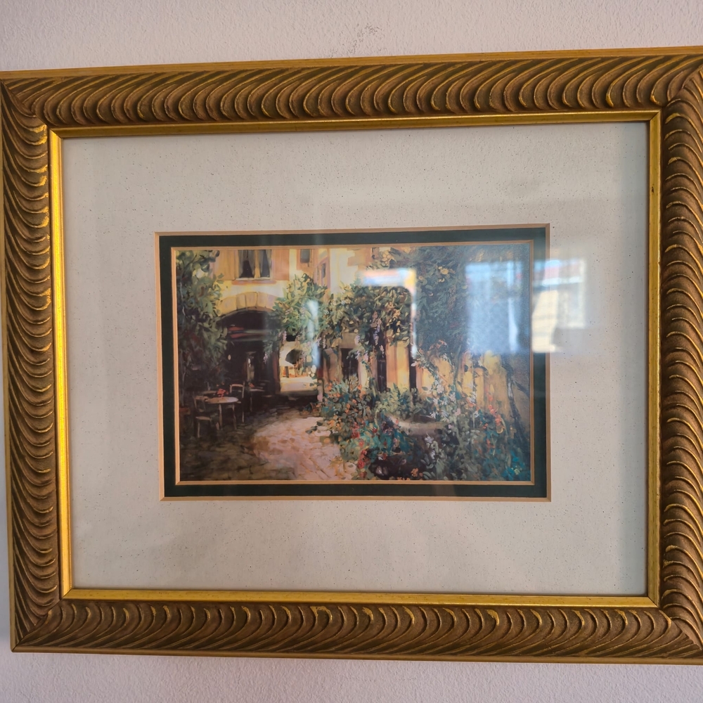 Pottery Barn Wood Easel Picture Frame